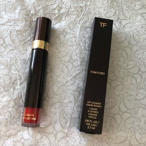 Tom Ford lip lacquer liquid patent